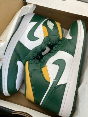 Air Jordan 1 MID Noble Green M8 (NIB)